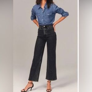 Abercrombie & Fitch Jeans - The Crop Wide Leg Ultra High Rise' Jeans